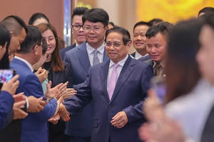 TỔNG THUẬT: Tọa đàm của Thủ tướng Chính phủ với doanh nghiệp về phát triển kinh tế tư nhân TỔNG THUẬT: Tọa đàm của Thủ tướng Chính phủ với doanh nghiệp về phát triển kinh tế tư nhân