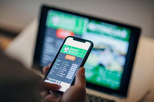 Quảng cáo website đánh bạc trái phép, bị phạt thế nào? Quảng cáo website đánh bạc trái phép, bị phạt thế nào?