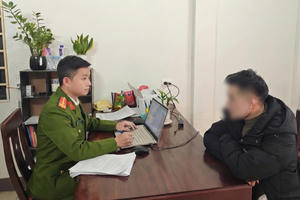 Chia sẻ thông tin sai sự thật trên không gian mạng, thanh niên tại Nghệ An bị xử phạt Chia sẻ thông tin sai sự thật trên không gian mạng, thanh niên tại Nghệ An bị xử phạt