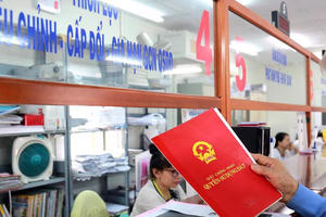 Hướng dẫn thủ tục cấp đổi Sổ đỏ [quy định mới nhất]