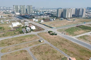 Đổi tiền mới để lì xì trong dịp Tết có thể bị phạt đến hàng chục triệu đồng