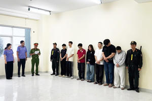 Triệt phá đường dây buôn bán thuốc lá điện tử doanh thu hàng tỷ đồng