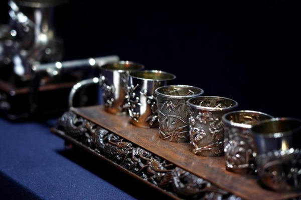 Ngày 8/12: Giá bạc hạ nhiệt sau khi lập kỷ lục mới Ngày 8/12: Giá bạc hạ nhiệt sau khi lập kỷ lục mới