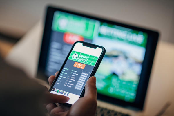 Quảng cáo website đánh bạc trái phép, bị phạt thế nào? Quảng cáo website đánh bạc trái phép, bị phạt thế nào?