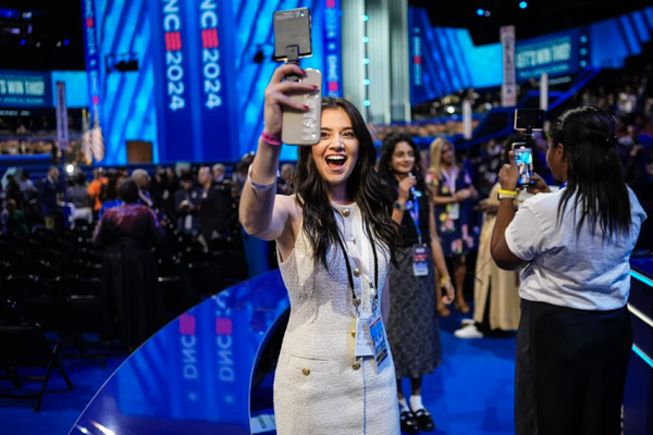 'Nghề KOL' - tiền tài, danh tiếng đi liền trách nhiệm 'Nghề KOL' - tiền tài, danh tiếng đi liền trách nhiệm