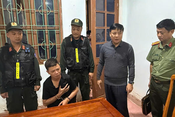 Bắt tạm giam đối tượng dùng súng tự chế giết người tại Quảng Trị