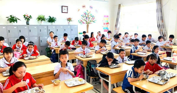 Bảo đảm an toàn thực phẩm học đường: Không chỉ dừng ở kiểm tra