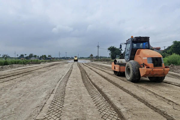 Đẩy nhanh tiến độ xây dựng Cụm công nghiệp làng nghề Nam Tiến