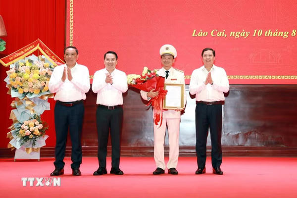 Công bố quyết định bổ nhiệm Giám đốc Công an tỉnh Lào Cai