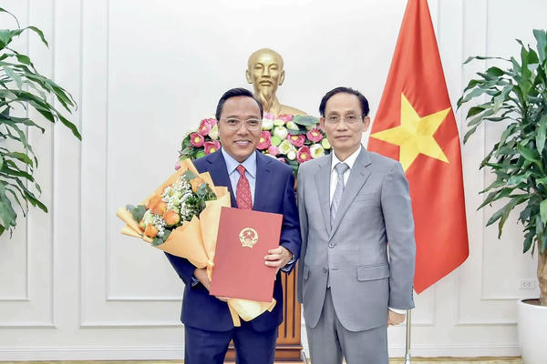 Bổ nhiệm 2 Thứ trưởng Bộ Ngoại giao