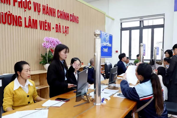 Trên hành trình hạnh phúc