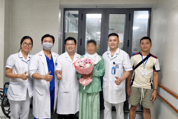 Thoát cửa tử sau cơn ho ra 2 lít máu
