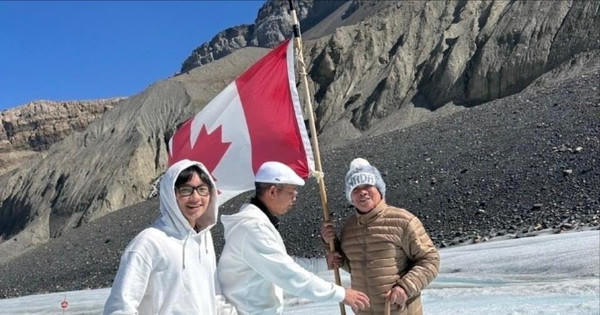Nam sinh lớp 11 trúng tuyển ngành y của 6 đại học hàng đầu Canada