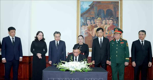 Đồng chí Thường trực Ban Bí thư Trần Cẩm Tú sẽ dự Lễ truy điệu đồng chí Xaysomphone Phomvihane Đồng chí Thường trực Ban Bí thư Trần Cẩm Tú sẽ dự Lễ truy điệu đồng chí Xaysomphone Phomvihane