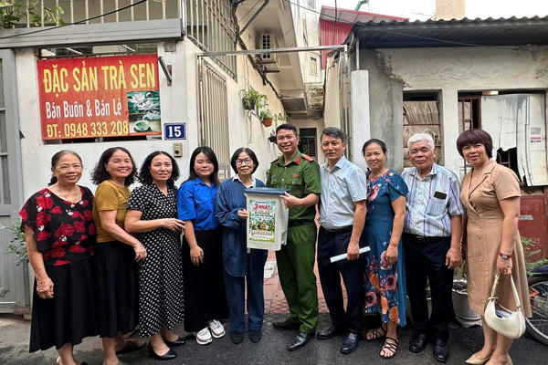 "Tổ dân phố Ba nhất": Cách làm hiệu quả từ phường Phú Thượng "Tổ dân phố Ba nhất": Cách làm hiệu quả từ phường Phú Thượng