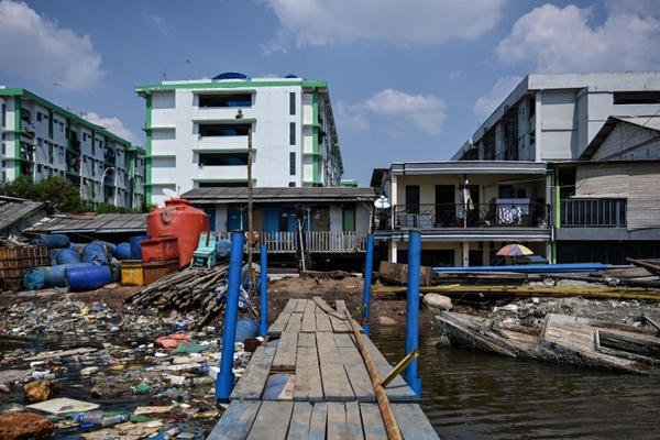 Jakarta - thành phố đứng bên bờ thảm họa bị nhấn chìm