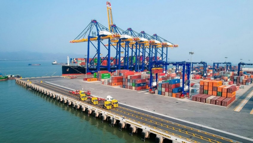 Hải Phòng đã và đang đầu tư mạnh mẽ vào hệ thống hạ tầng cảng biển, tiếp tục khẳng định cảng biển có vai trò trụ cột trong nền kinh tế.