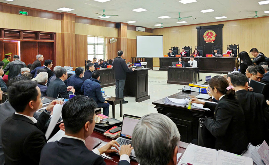 Toàn cảnh phiên toà.