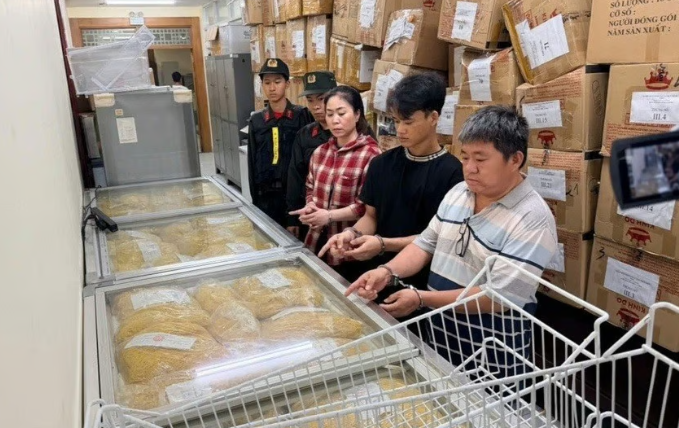Cơ quan điều tra xác định trong 3 năm gần đây, cơ sở này đã đưa ra thị trường khoảng 800 tấn mì tươi có chứa hóa chất. Ảnh: Công an TP.HCM.