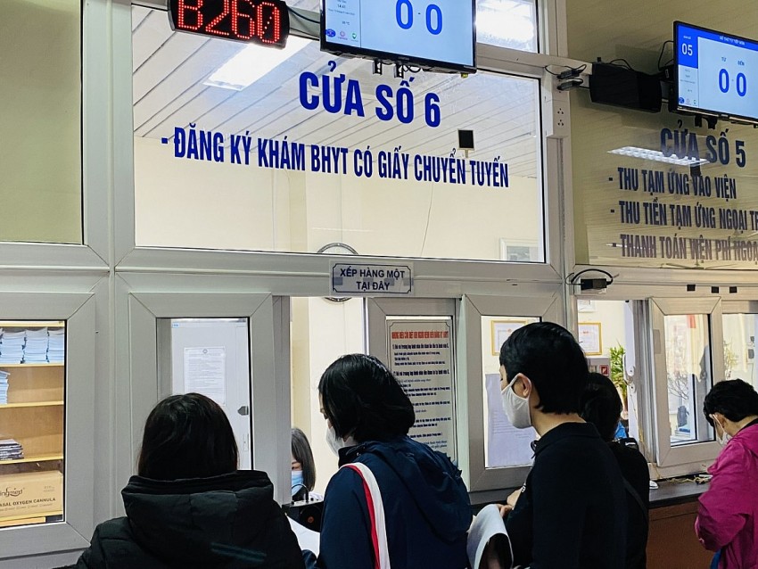 Không yêu cầu người bệnh quay lại cơ sở khám, chữa bệnh nơi chuyển người bệnh đi để xin cấp lại phiếu chuyển cơ sở khám, chữa bệnh BHYT theo mẫu mới.