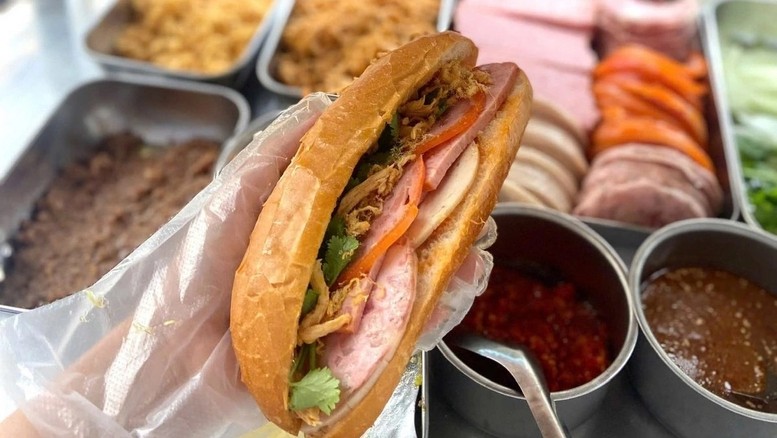 Vụ ngộ độc sau khi ăn bánh mì tại TP. Hồ Chí Minh: Bộ Y tế đề nghị điều tra, xử lý nguồn gốc thực phẩm