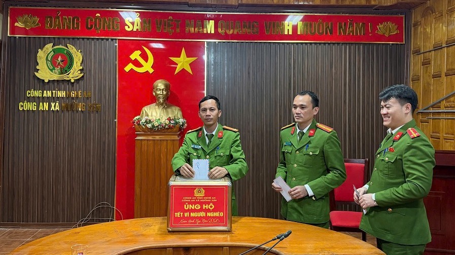 Công an xã Mường Xén phát động chung tay