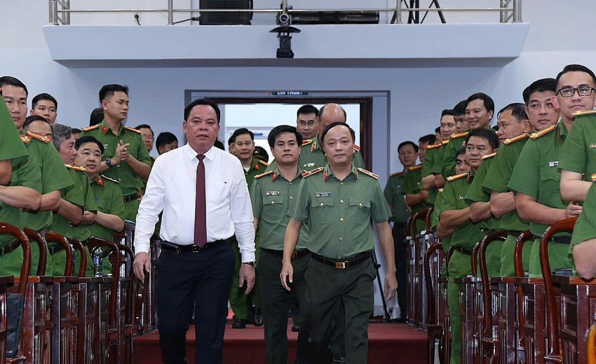 Dự và phát biểu chỉ đạo công tác Công an năm 2025, Thiếu tướng Đặng Hồng Đức, Thứ trưởng Bộ Công an .