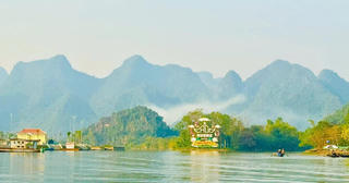 Huong Pagoda Festival 2026 embraces smart management for modern pilgrimage experience Huong Pagoda Festival 2026 embraces smart management for modern pilgrimage experience
