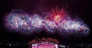 Tonight: Hanoi lights up with cultural spectacle and fireworks for 14th Party Congress Tonight: Hanoi lights up with cultural spectacle and fireworks for 14th Party Congress