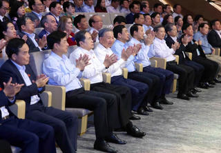 Tổng Bí thư, Chủ tịch nước Tô Lâm dự chương trình nghệ thuật đặc biệt “Tổ quốc trong tim”