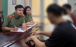 Xử lý đối tượng tung tin sai sự thật về cựu chiến binh 90 tuổi tại buổi sơ duyệt Lễ diễu binh, diễu hành Xử lý đối tượng tung tin sai sự thật về cựu chiến binh 90 tuổi tại buổi sơ duyệt Lễ diễu binh, diễu hành