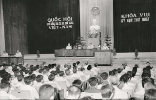 Quốc hội khóa VIII thông qua Hiến pháp 1992 Quốc hội khóa VIII thông qua Hiến pháp 1992