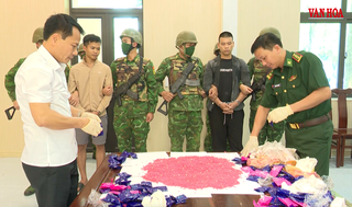 Bắt giữ hai đối tượng vận chuyển ma tuý tại khu vực biên giới