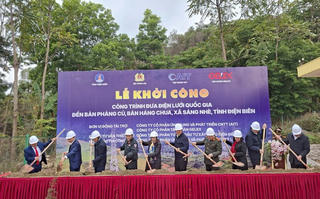 Khởi công công trình đưa điện lưới quốc gia về xã vùng cao Sáng Nhè
