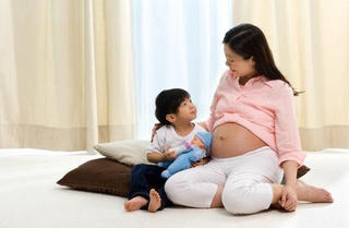 Tin vui cho hàng triệu gia đình từ 1.7: Phụ nữ sinh con thứ 2 được nghỉ 7 tháng, chồng nghỉ 10 ngày Tin vui cho hàng triệu gia đình từ 1.7: Phụ nữ sinh con thứ 2 được nghỉ 7 tháng, chồng nghỉ 10 ngày