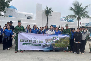 “Clean Up Son Tra” lan tỏa lối sống xanh