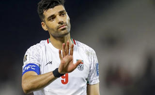 Người đại diện bác bỏ tin đồn cựu sao Inter Milan muốn về Iran cầm súng bảo vệ đất nước