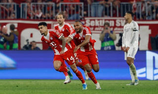C1 kịch tính: Bayern và Arsenal vào bán kết sau loạt trận nghẹt thở