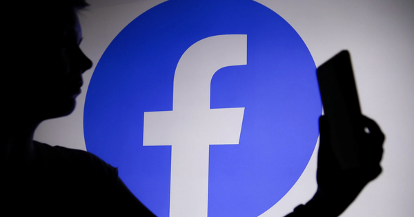 Facebook chuẩn bị thu phí người dùng share link