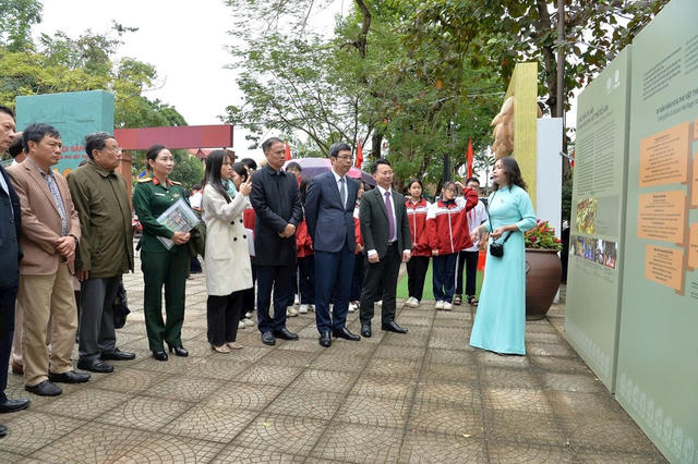 “Âm vang di sản” tôn vinh sắc màu văn hóa phi vật thể Cổ Loa “Âm vang di sản” tôn vinh sắc màu văn hóa phi vật thể Cổ Loa