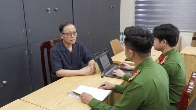 Tổng Giám đốc Bảo Tín Minh Châu bị khởi tố Tổng Giám đốc Bảo Tín Minh Châu bị khởi tố