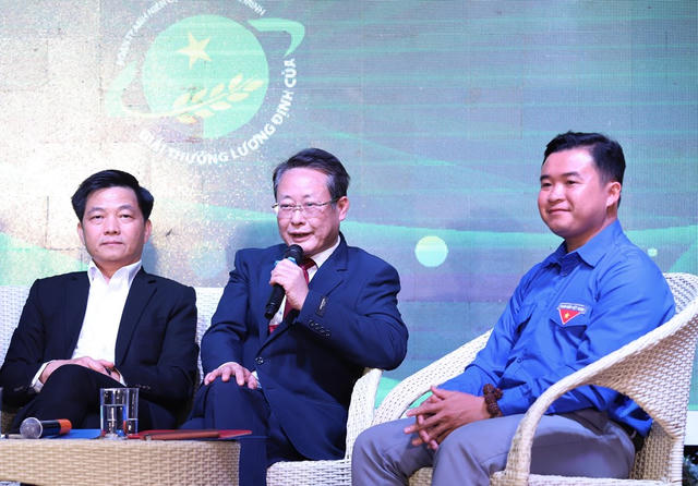 Cơ hội và thách thức cho thanh niên khởi nghiệp ngành nông nghiệp công nghệ cao