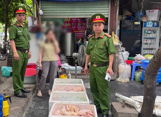 Thủ tướng giao ngành Công thương phải gánh vác nhiệm vụ trọng tâm để góp phần tăng trưởng 2 con số Thủ tướng giao ngành Công thương phải gánh vác nhiệm vụ trọng tâm để góp phần tăng trưởng 2 con số