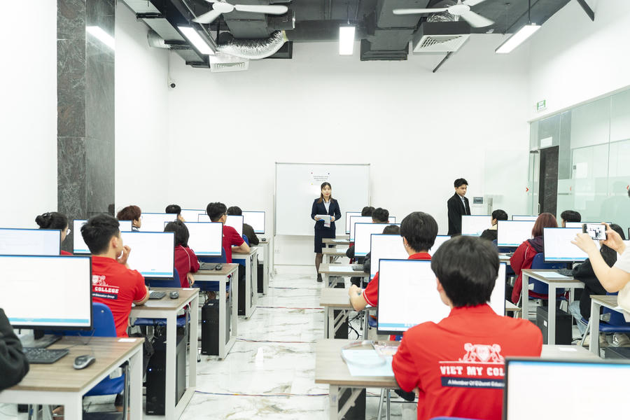 253 thí sinh trong cả nước sẽ tranh tài để giành 3 vé thi Vô địch Thiết kế đồ họa thế giới APC 2025 - Ảnh: BTC