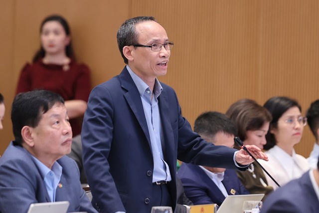 TS. Cấn Văn Lực ph&aacute;t biểu tại Tọa đ&agrave;m - Ảnh: VGP/Nhật Bắc &nbsp;