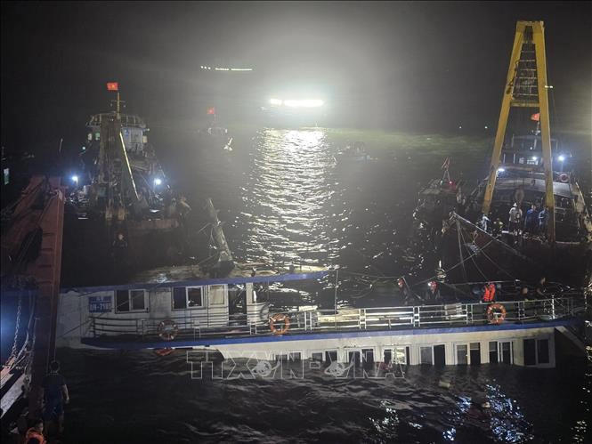 Thirty-seven confirmed dead in Ha Long Bay tourist boat tragedy Thirty-seven confirmed dead in Ha Long Bay tourist boat tragedy