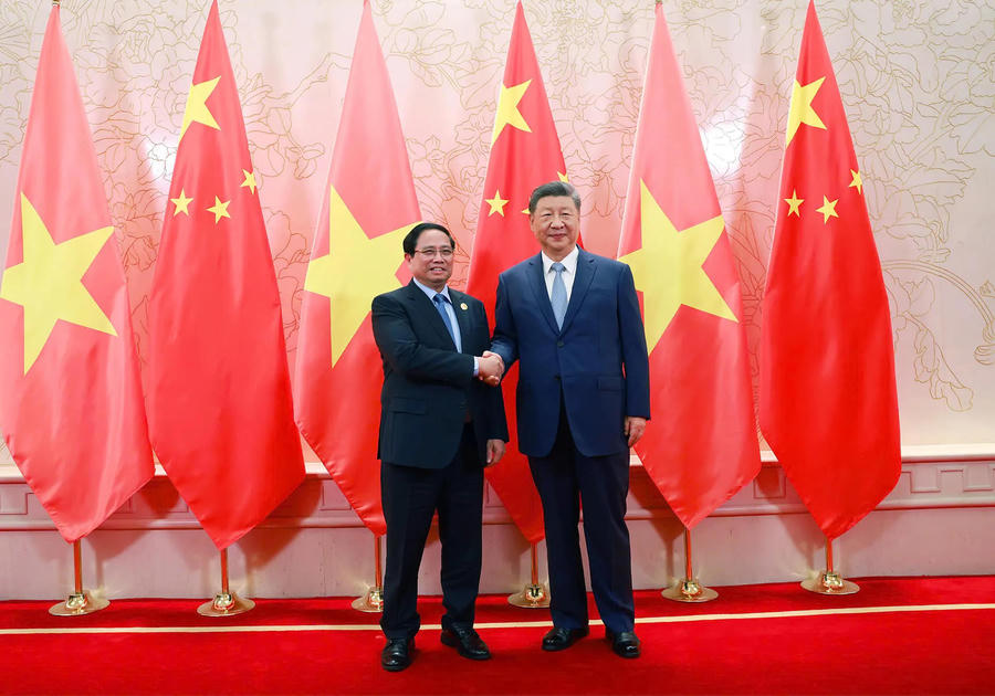 Hình ảnh 1 Vietnam’s Prime Minister Pham Minh Chinh meets General Secretary of the Communist Party of China and Chinese President Xi Jinping on August 31. Photos: VGP