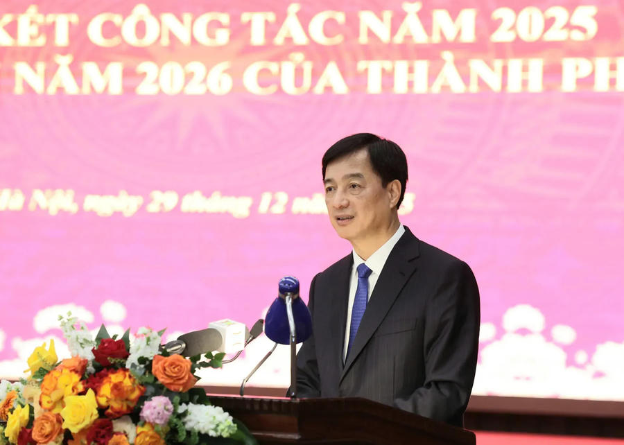 Hanoi Party Secretary Nguyen Duy Ngoc delivers his remarks at the city-wide year-end review on December 29. Photo: Thanh Hai/The Hanoi Times
