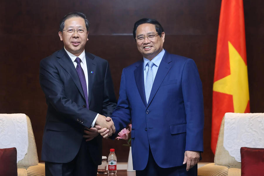 Hình ảnh 2 Prime Minister Pham Minh Chinh meets Peng Gangping, Chairman of the China Huadian Engineering Co Ltd.
