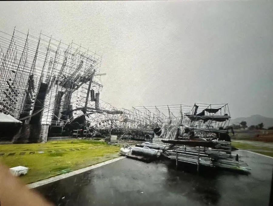 Vietnam steps up storm response as Typhoon Wipha nears northern coast Vietnam steps up storm response as Typhoon Wipha nears northern coast